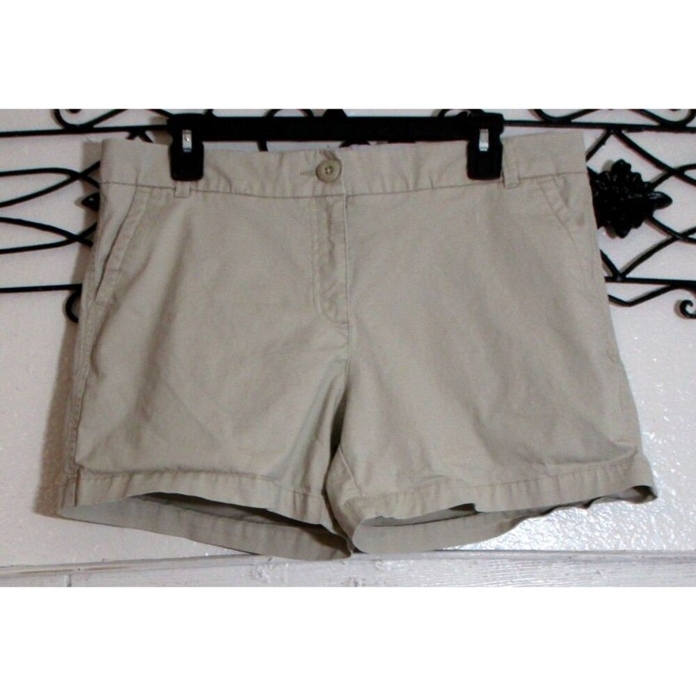 Crown & Ivy Women's Shorts Size 10 Beige